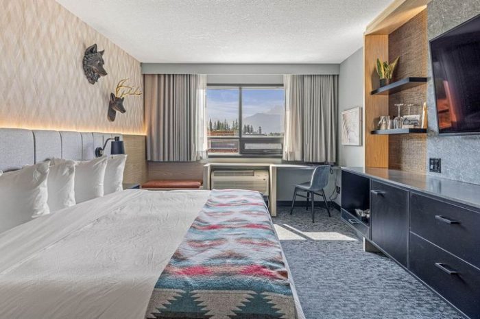 Room, Everwild Canmore, Canada