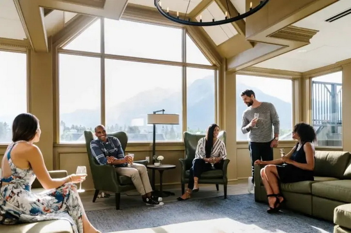 Lounge, Mount Royal Hotel, Banff, Canada