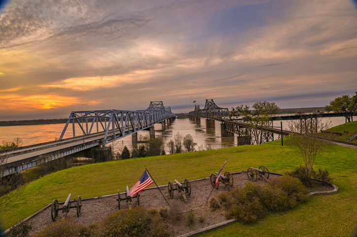 Bridge crossing the Mississippi River in Vicksburg, Mississippi
