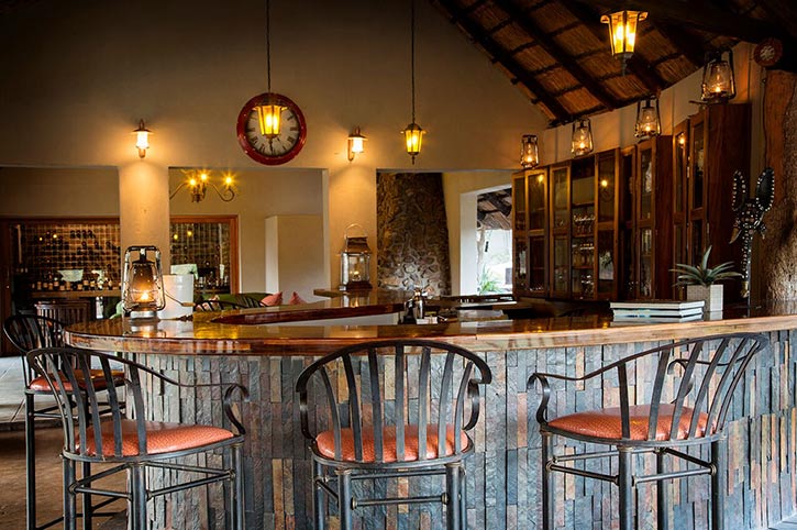 Arathusa Safari Lodge Bar