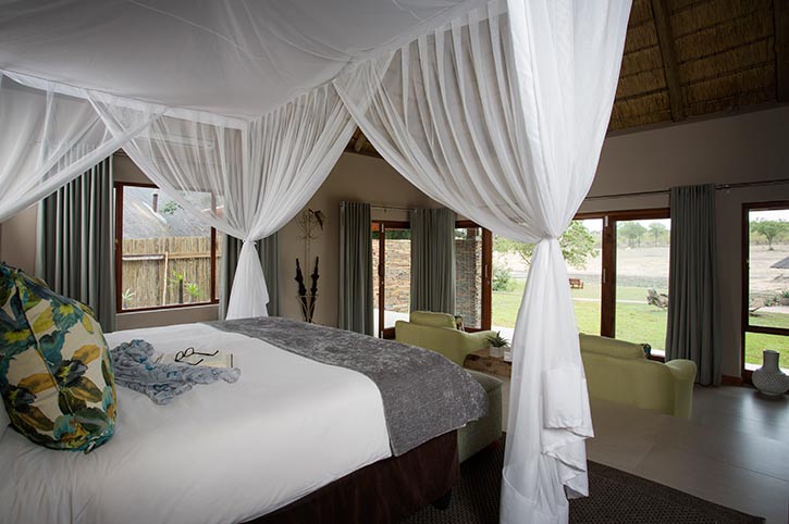 Arathusa Safari Lodge Water Facing Suite