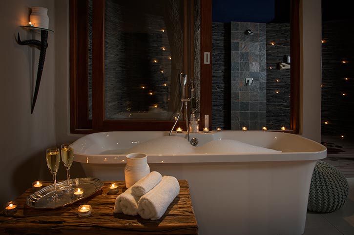 Arathusa Safari Lodge Water Facing Suite Bathroom