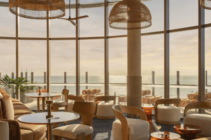 Avani Mooloolaba, Sully's Bar