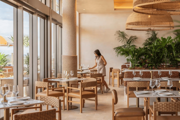 Avani Mooloolaba, Sully's Restaurant