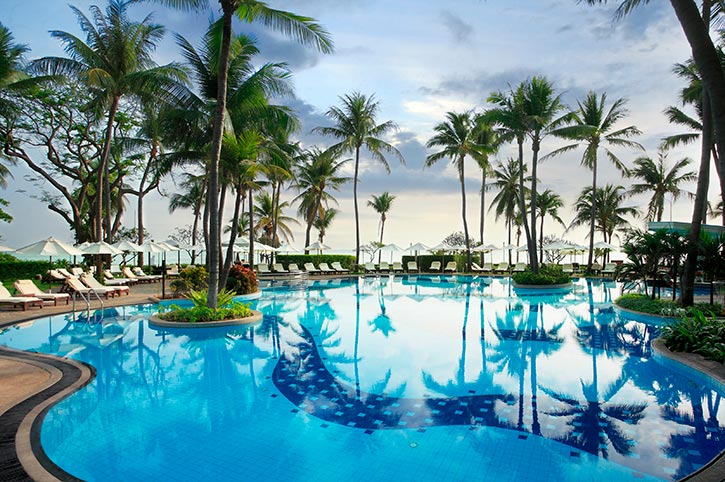 Centara Hua Hin Swimming Pool