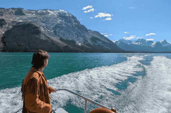 Charlie from Freedom Destinations on the Maligne Lake Cruise