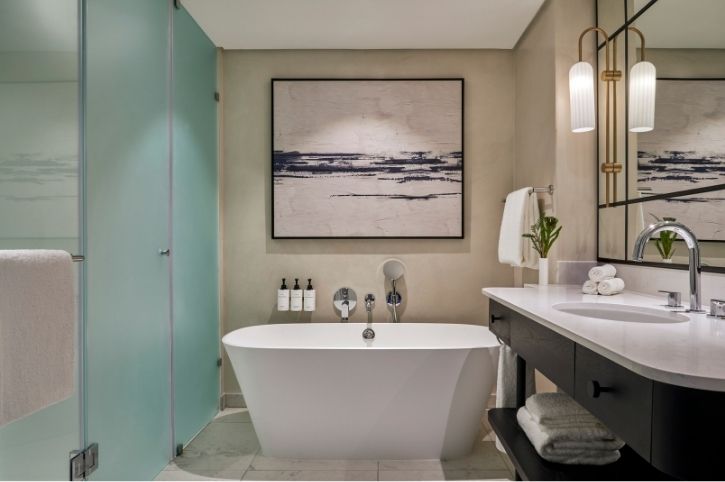 Classic King Bathroom, Intercontinental Table Bay