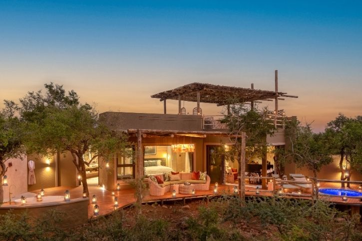 Lush Private Lodge