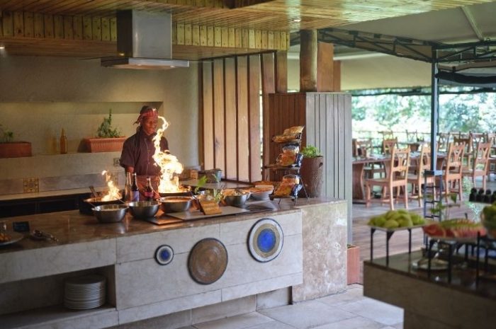Dining, Ashnil Mara Camp