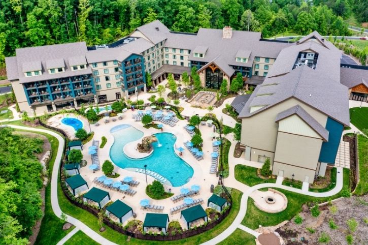 Dollywood’s HeartSong Lodge
