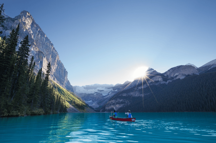 Fairmont Chateau Lake Louise, canoeing