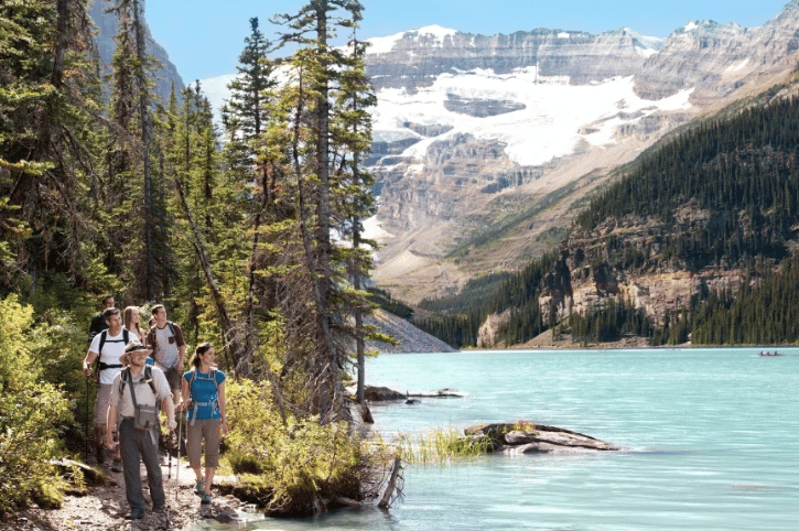 Fairmont Chateau Lake Louise, hiking