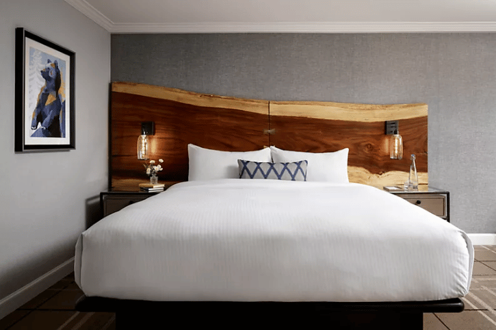 Fairmont Chateau Whistler, Deluxe Room