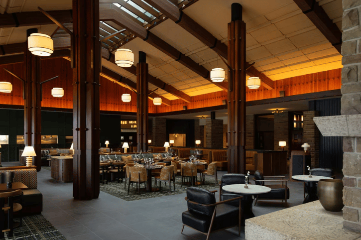 Fairmont Jasper Park Lodge, Bar