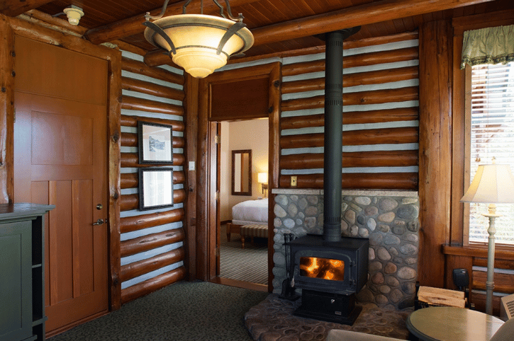 Fairmont Jasper Park Lodge, junior suite with stove