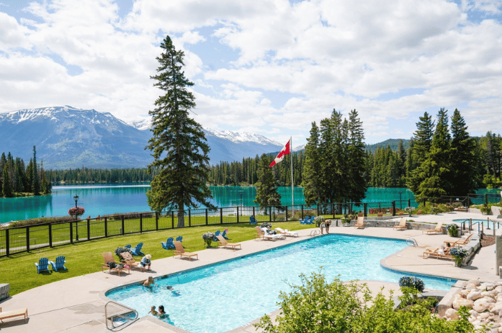 Fairmont Jasper Park Lodge, outdoor pool