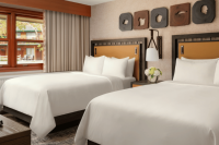 Fairmont Jasper Park Lodge, premiere deluxe double