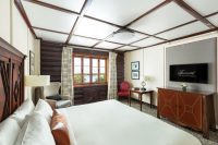 Fairmont Luxury view room, Fairmont Le Chateau Montebello, Quebec, Canada