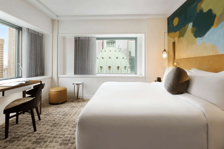 Fairmont The Queen Elizabeth - Deluxe View King