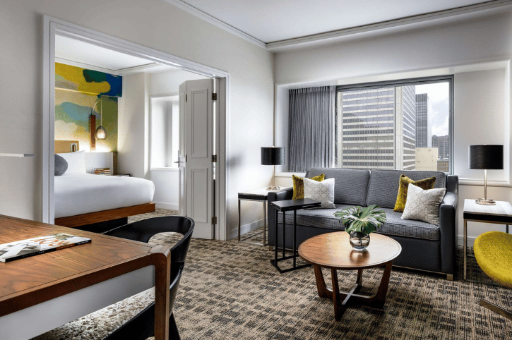 Fairmont The Queen Elizabeth - Junior Suite King