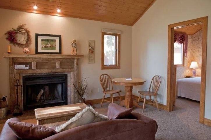 Fireside Cabin, Sylvan Dale Ranch, Colorado