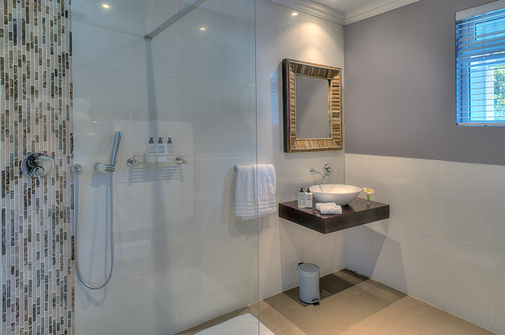 Bathroom, Garden Suite, Sea Five Boutique Hotel, Camps Bay, Cape Town, South Africa