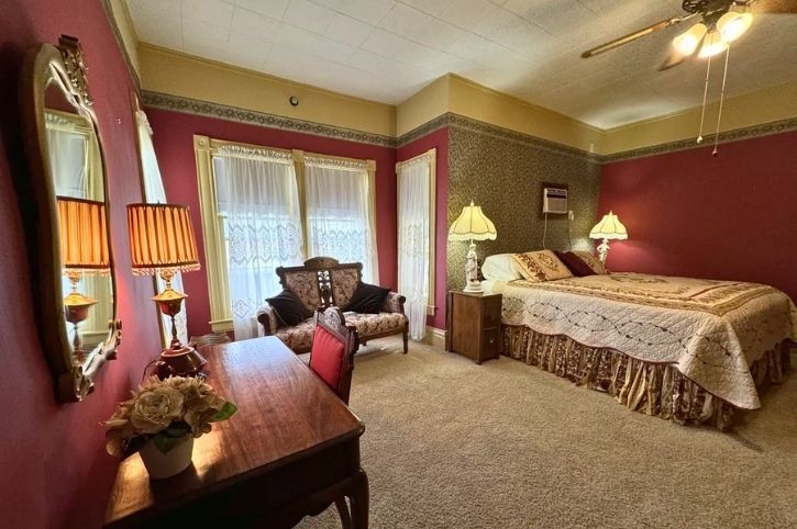 Guest Room, The Boho Buffalo Inn, Buffalo, Wyoming