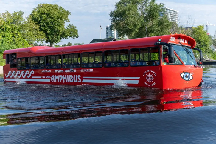Lady Dive Amphibus Tour, Ottawa, Canada