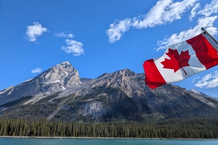 Maligne Lake Cruise