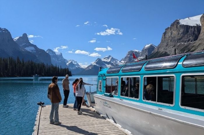 Maligne Lake Cruise