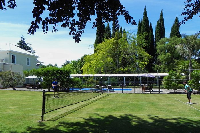 Tennis, Mangapapa Hotel