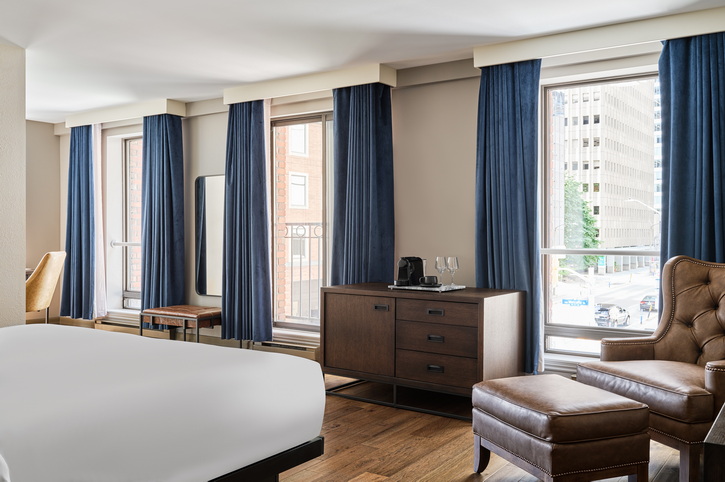 Room, Metcalfe Hotel, Ottawa, Canada