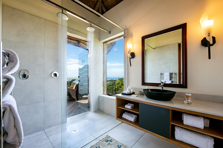 Ocean Suite Bathroom, Oceana Wildlife Reserve
