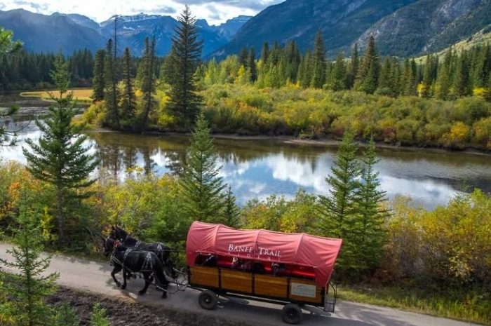 Horse ride along the Bow River, Cowboy Cookout, Banff