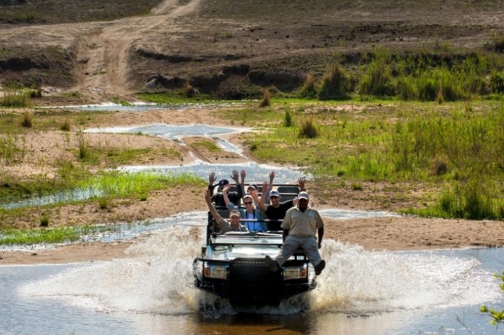 River Crossing, Tengile River Lodge, Sabi Sands Game Reserve, Greater Kruger, South Africa