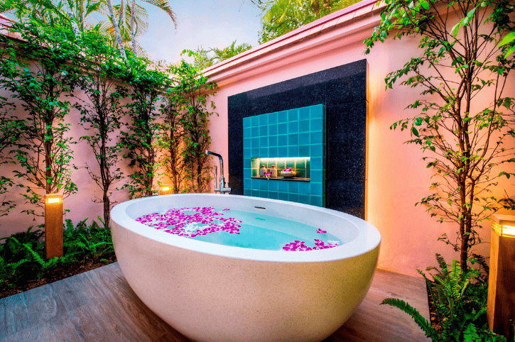 Banyan Tree, Phuket, Thailand, Bath, Luxury, Hotel, Resort