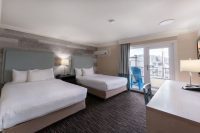 Standard Room, Prestige Beach House, Kelowna, British Columbia