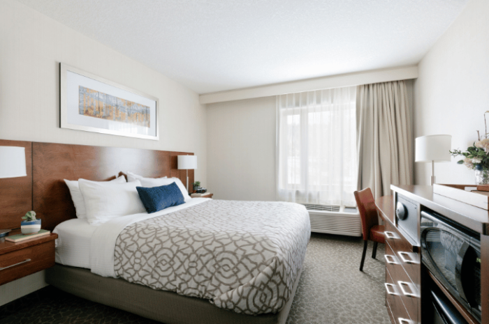 The Crimson Hotel, Jasper - Standard Queen Room
