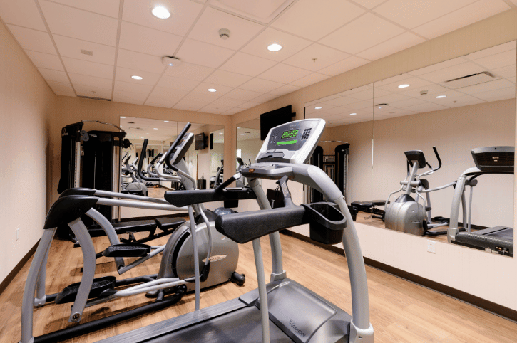 The Crimson Hotel, Jasper - fitness centre