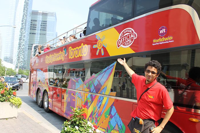 Toronto Hop-on Hop-off sightseeing bus tour