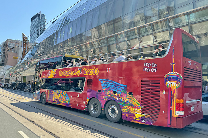 Toronto Hop-on Hop-off sightseeing bus tour