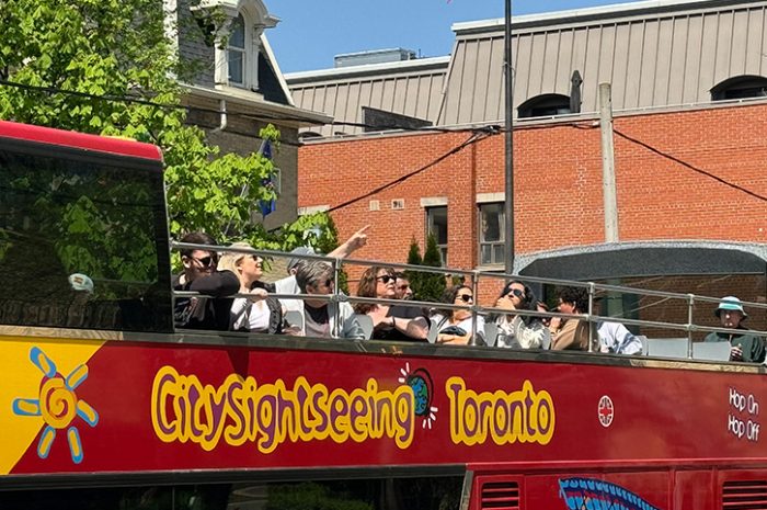 Toronto Hop-on Hop-off sightseeing bus tour