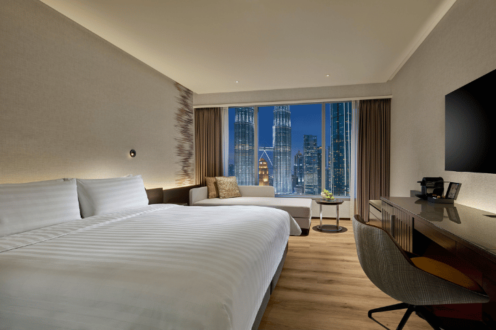 Traders Hotel, Kuala Lumpur, Malaysia, Deluxe Tower View Room at Night
