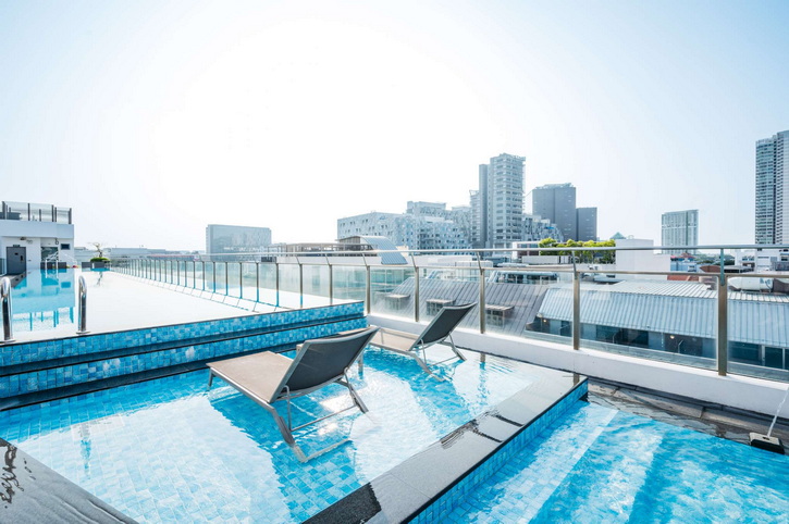 Swimming Pool, Mercure Singapore Tyrwhitt