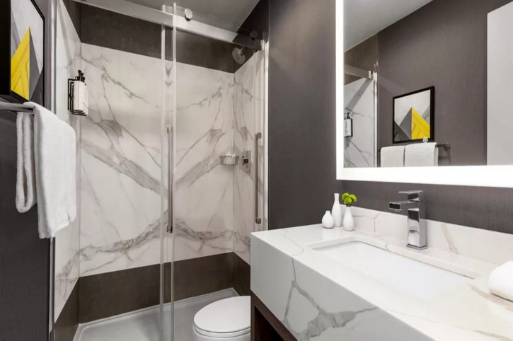 Bathroom, Crowne Plaza Saint John, New Brunswick, Canada