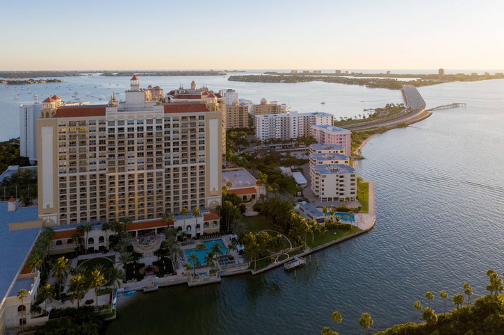 The Ritz-Carlton