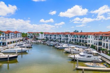 Marina, Naples Bay Resort, Florida