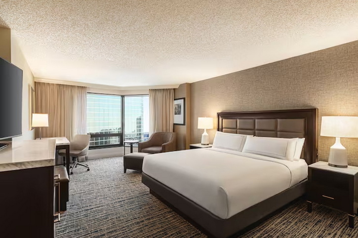 King Bedroom, City View, Hilton Tampa Downtown, Florida